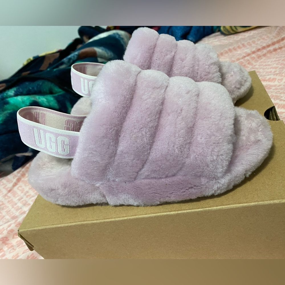 UGG slippers - Picture 2 of 5